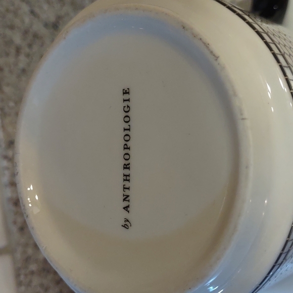 Tiled Margot Monogram V Mug by Anthropologie 15oz NEW - Picture 5 of 5